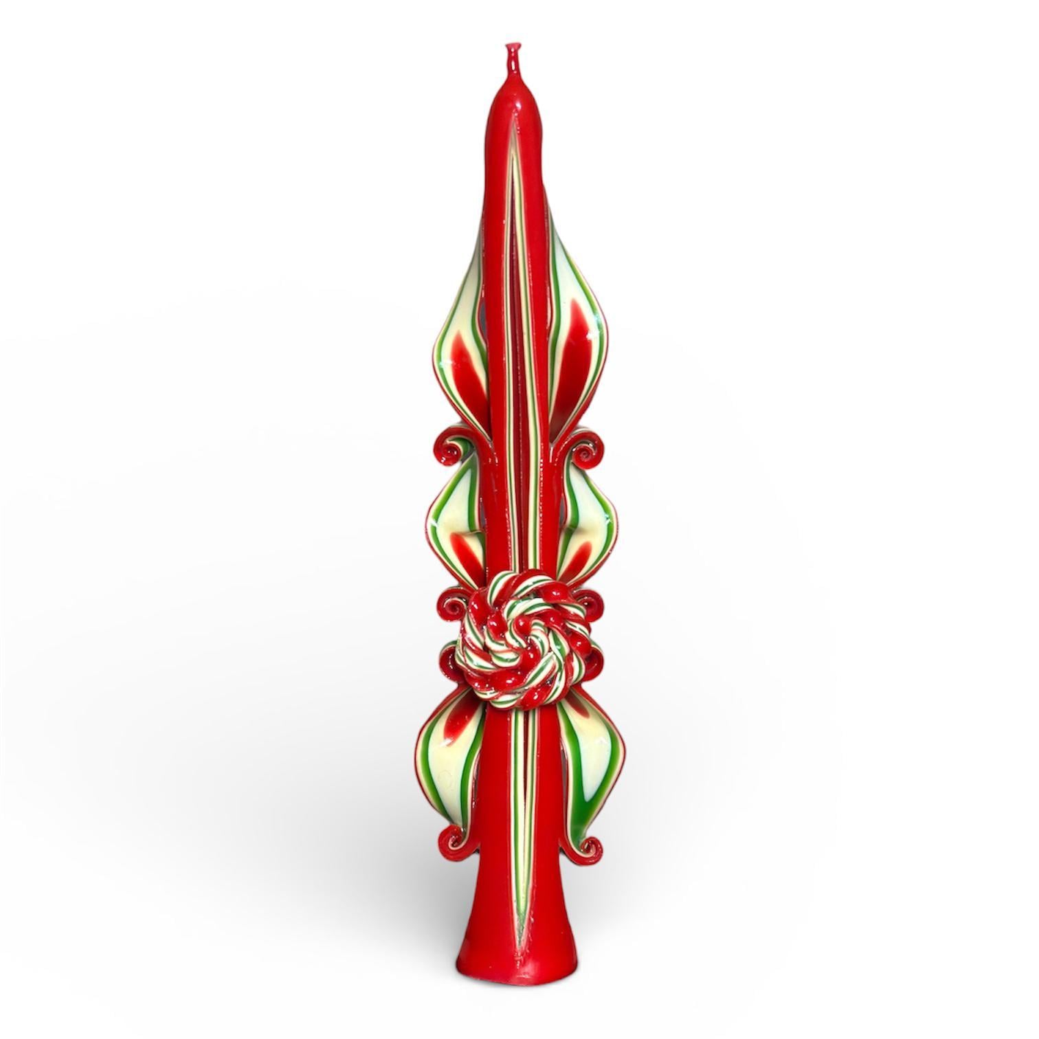 Свеча из пчелиного воска ручная резьба 15 см