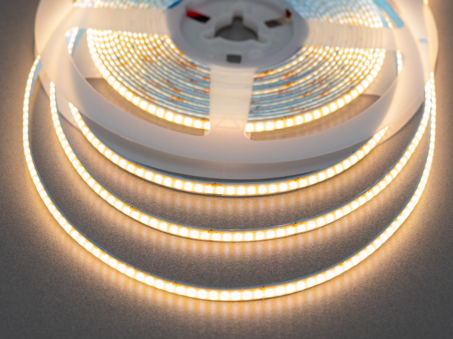 Светодиодная лента COB 12 В 320 диодов на метр 5 мм Теплый (P12-COB-320-WW-20-5) Светодиодная лента COB 12 В 320 диодов на метр 5 мм Теплый (P12-COB-320-WW-20-5)