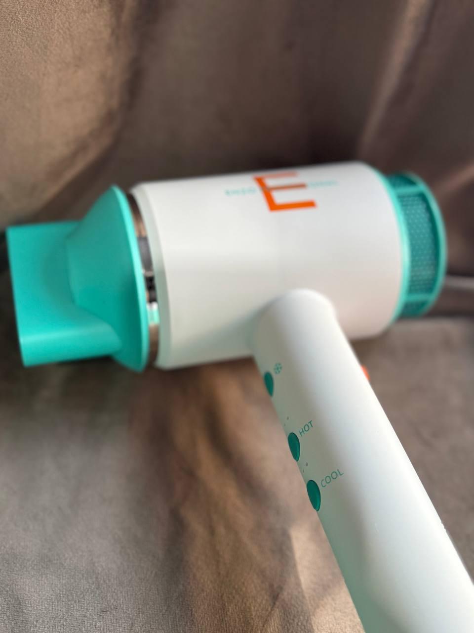 Фен для волосся Enzo EN-8899 з щіткою 8500 Вт Білий з бірюзовим (EN-8899) - фото 2 Фен для волосся Enzo EN-8899 з щіткою 8500 Вт Білий з бірюзовим (EN-8899) - фото 2