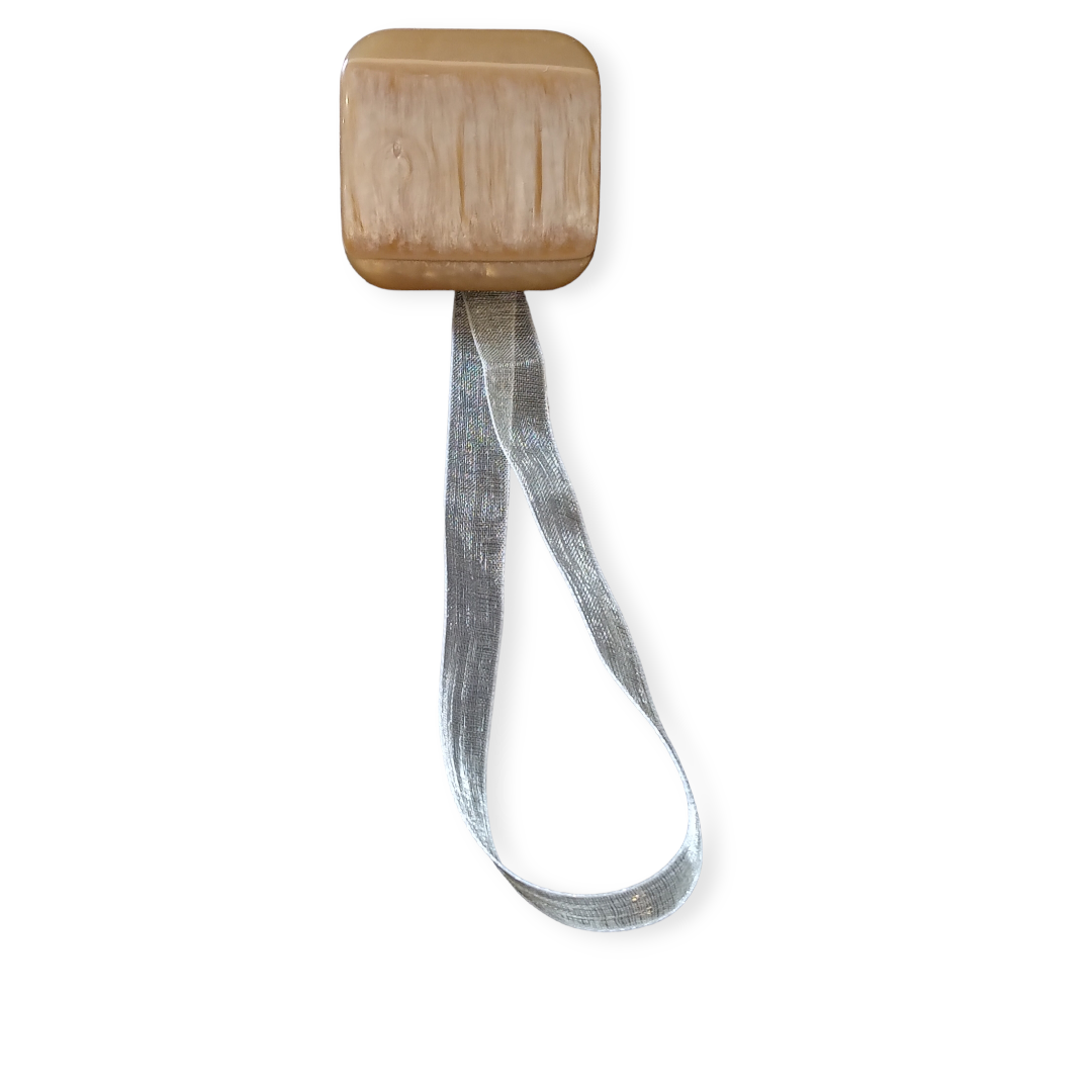 Магнит для штор Квадрат 4х4 см Карамельно-бежевый (439) Магнит для штор Квадрат 4х4 см Карамельно-бежевый (439)