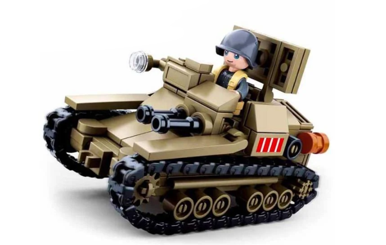 Конструктор Sluban Військова італійська танкетка (M38-B0709)