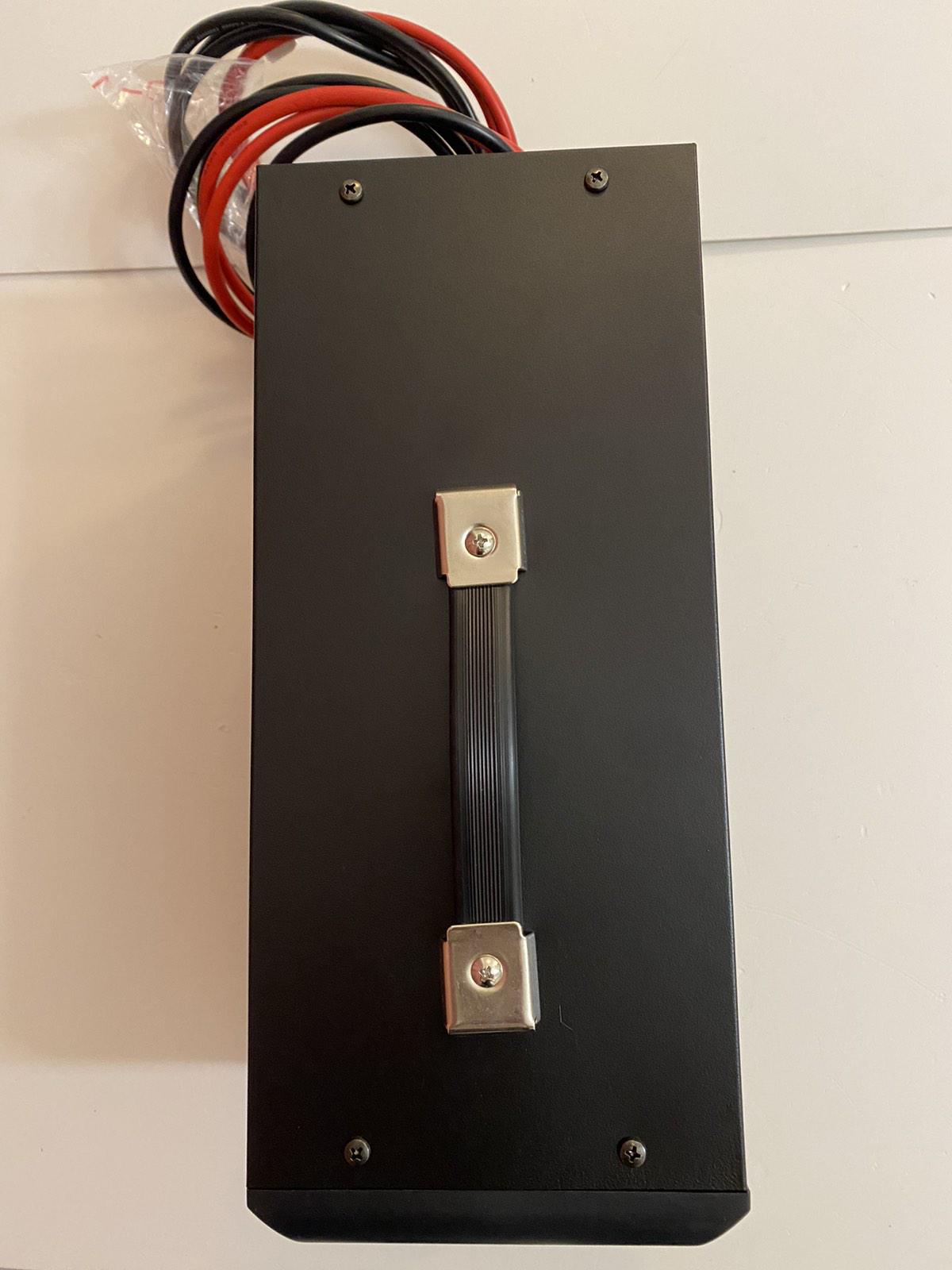 Источник бесперебойного питания Avansa LED 1000 ВА 700 Вт 12 В с правильной синусоидой - фото 2 Источник бесперебойного питания Avansa LED 1000 ВА 700 Вт 12 В с правильной синусоидой - фото 2