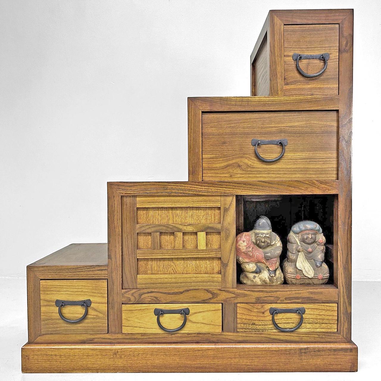 Комод тансу из дерева Джексон Сиена (КТУ-007405) Комод тансу из дерева Джексон Сиена (КТУ-007405)