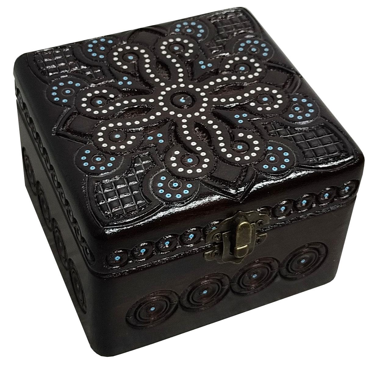 Шкатулка квадратная инкрустированная бисером 12x12 см (00188)