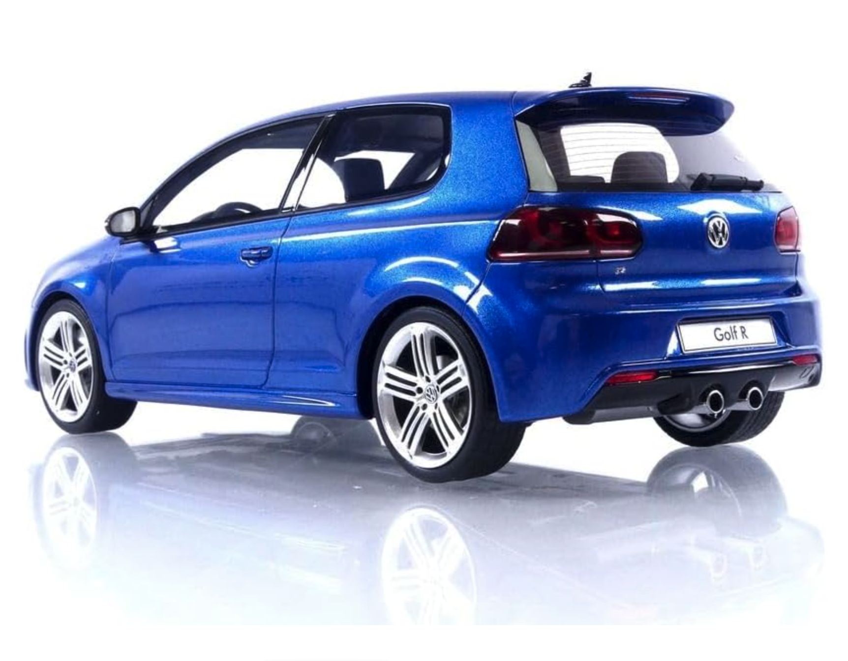 ᐉ Модель автомобиля OttoMobile 1:18 Volkswagen Golf 6 R 3d Blue