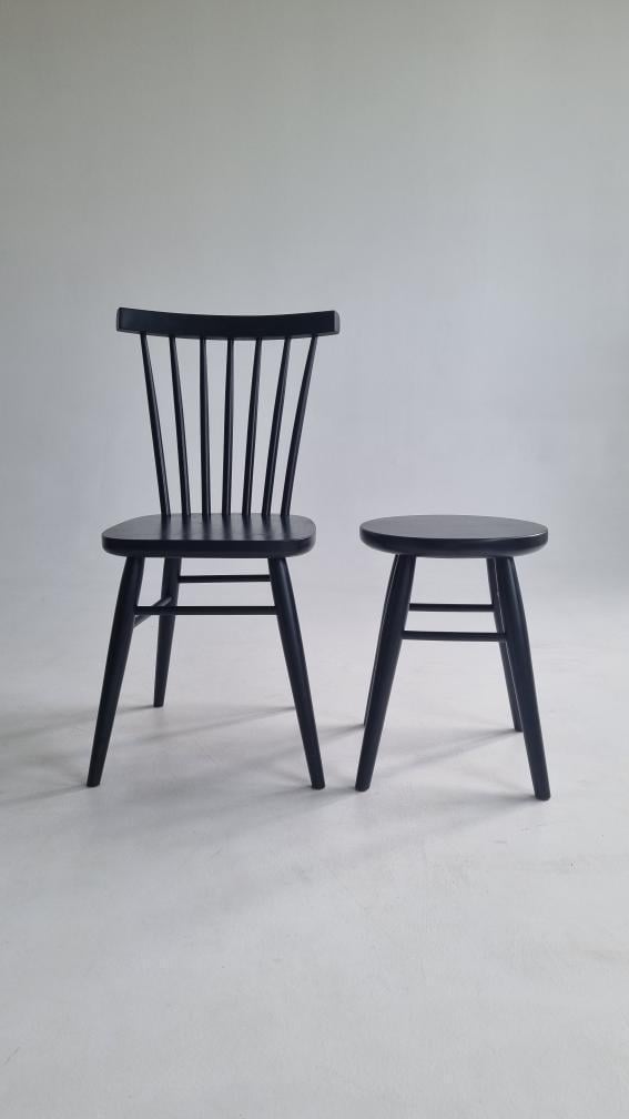 Табурет круглий дерев'яний на точених ніжках Чорний матовий (007) - фото 2 Табурет круглий дерев'яний на точених ніжках Чорний матовий (007) - фото 2