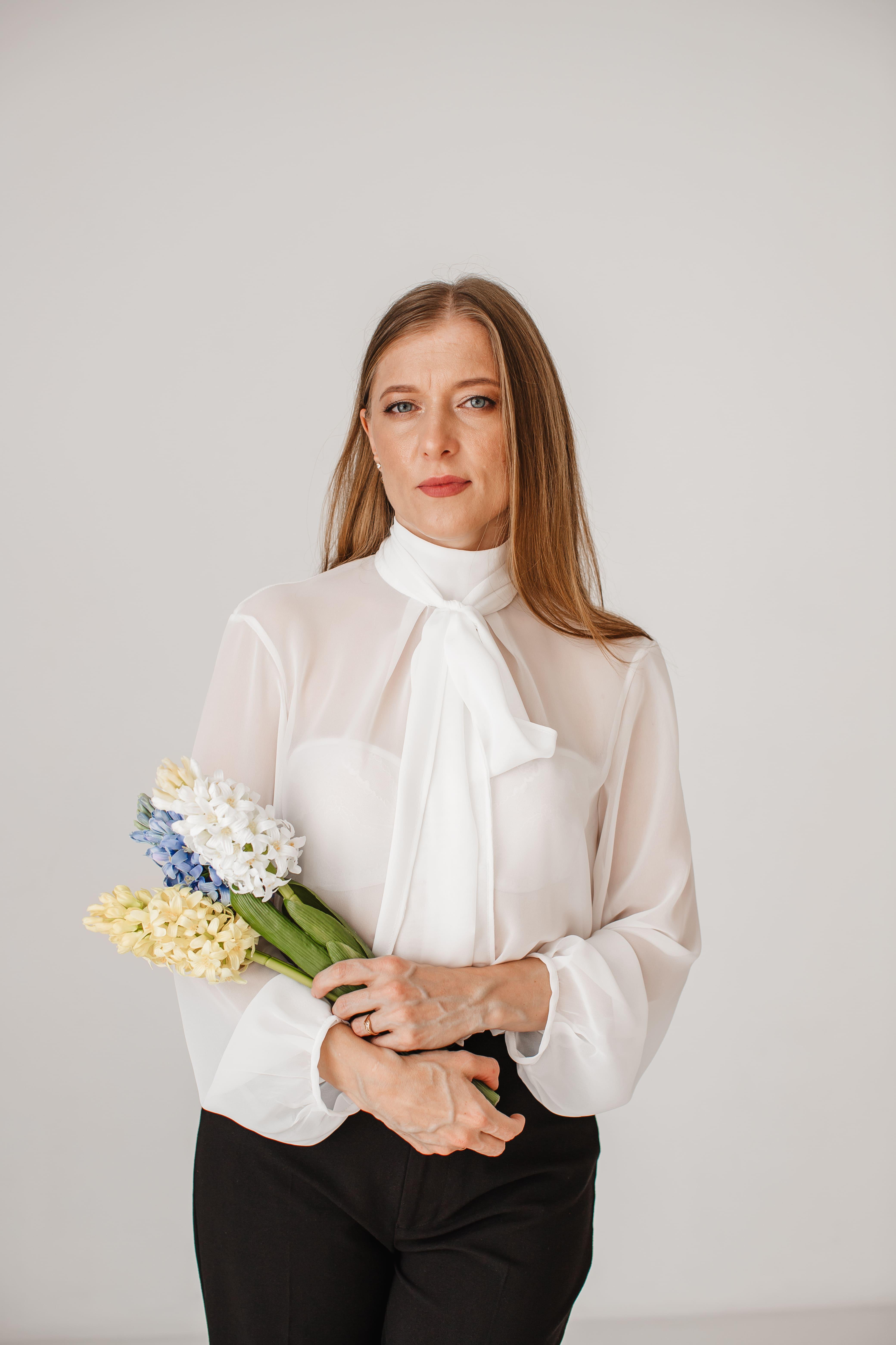 Блуза жіноча VSlatinina напівпрозора шифонова з бантом XS Айворі (01234567819) - фото 5 Блуза жіноча VSlatinina напівпрозора шифонова з бантом XS Айворі (01234567819) - фото 5