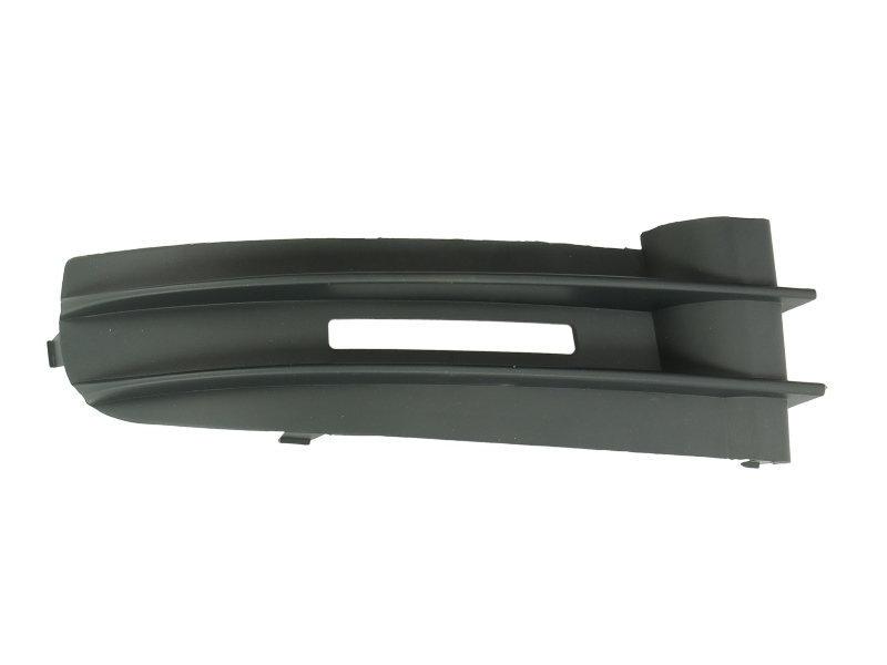 Решетка бампера AVTM Volkswagen Caddy II 04-10 правая без отверстий для противотуманок кроме Life (7406 912)