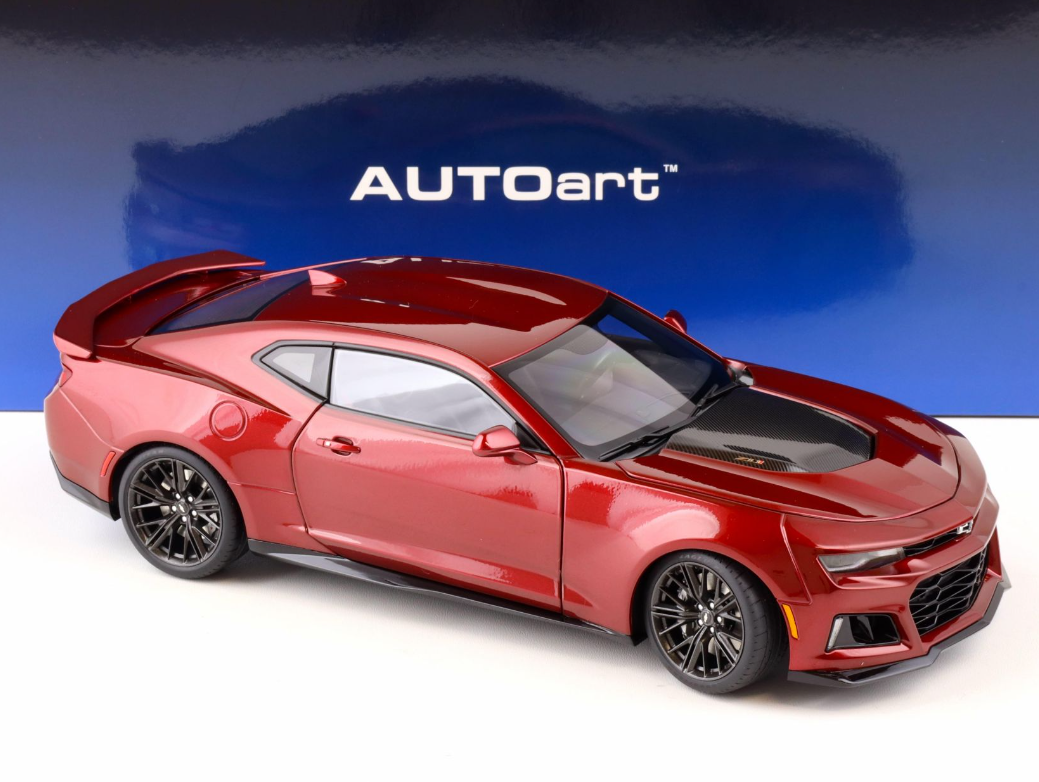 Модель автомобіля 1:18 Autoart Chevrolet Camaro ZL1 Coupe Garmet Red Tintcoat (71208)