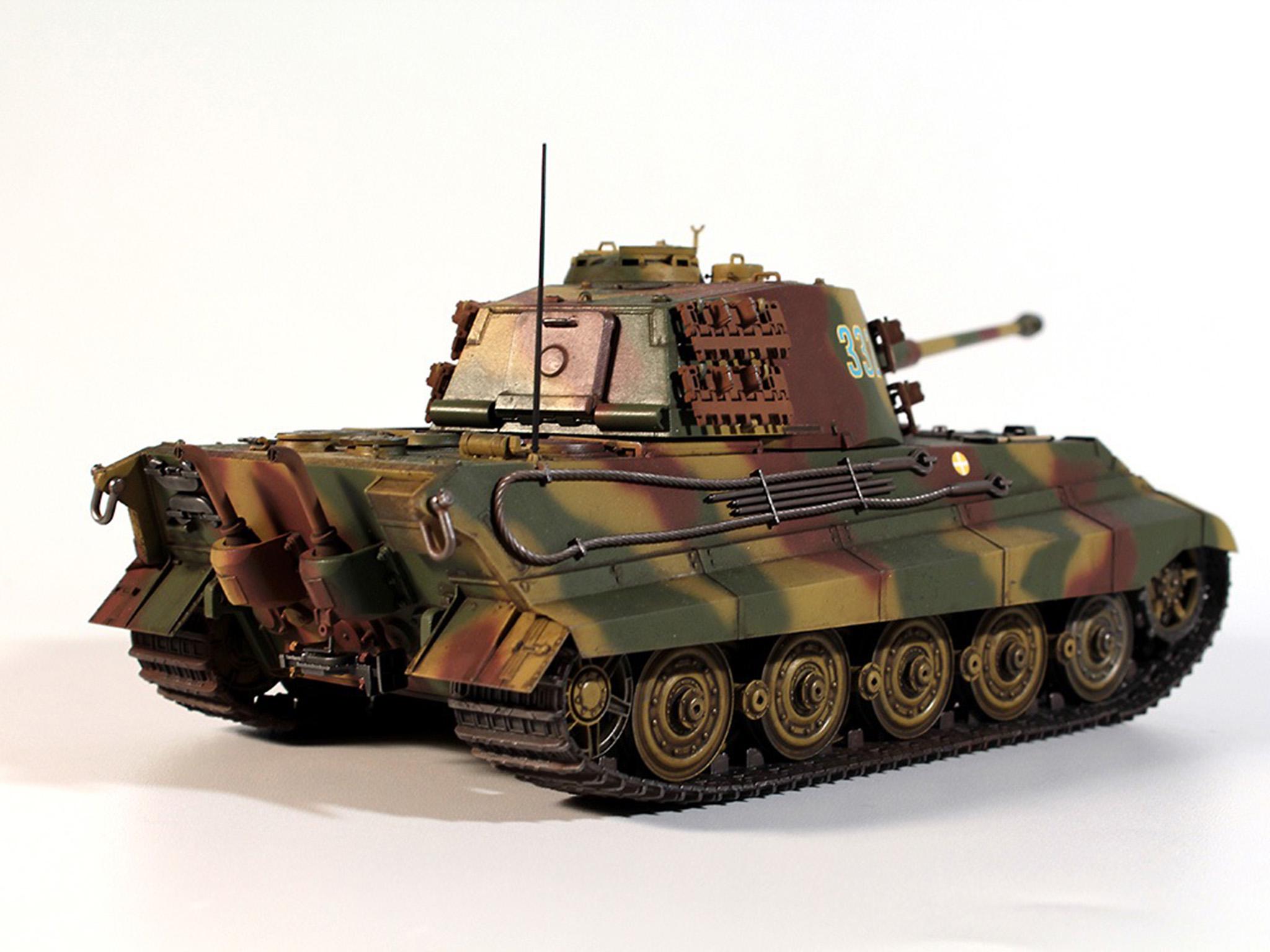 Сборная модель ICM Pz.Kpfw.VI Ausf.B Королевский Тигр с башней Henschel немецкий тяжелой танк 2 Мировой войны позднее производство (35363) - фото 15