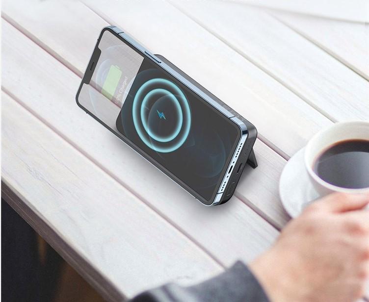 Акумулятор зовнішній Choetech B651 бездротовий магнітний 10000 mAh - фото 4