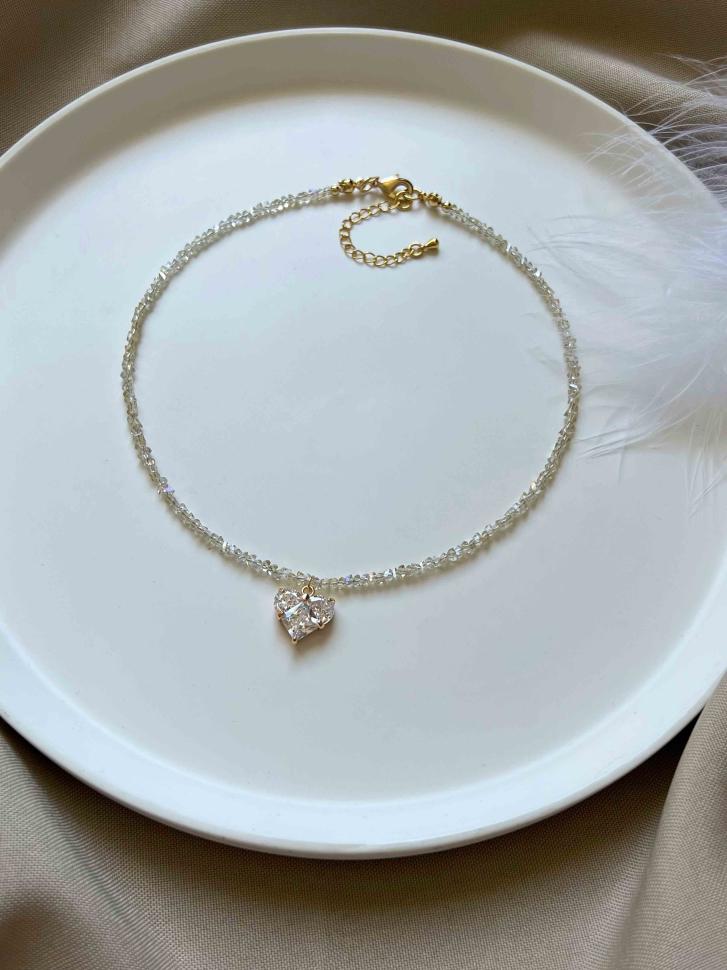 Чокер LeBijou из хрустальных камней с мерцающим сердцем (5260) Чокер LeBijou из хрустальных камней с мерцающим сердцем (5260)