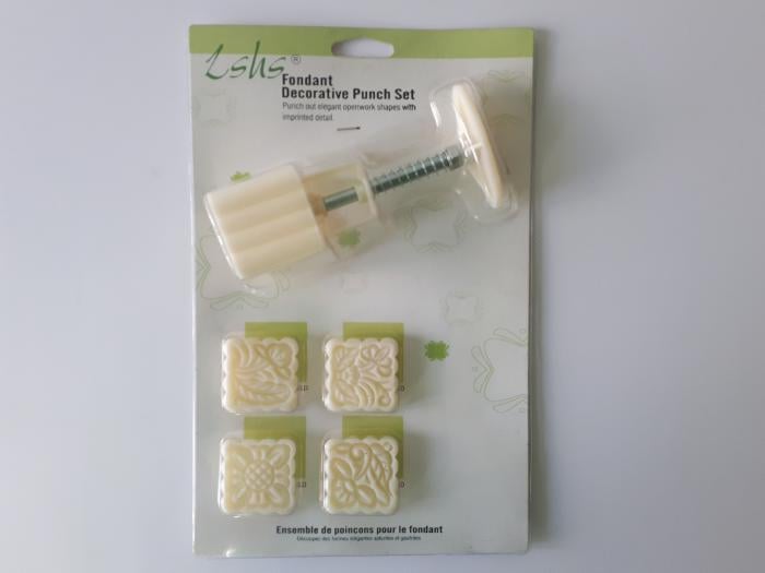 Плунжер кондитерский для печенья и мастики Квадрат пластиковый 4 насадки (16198) - фото 2 Плунжер кондитерский для печенья и мастики Квадрат пластиковый 4 насадки (16198) - фото 2