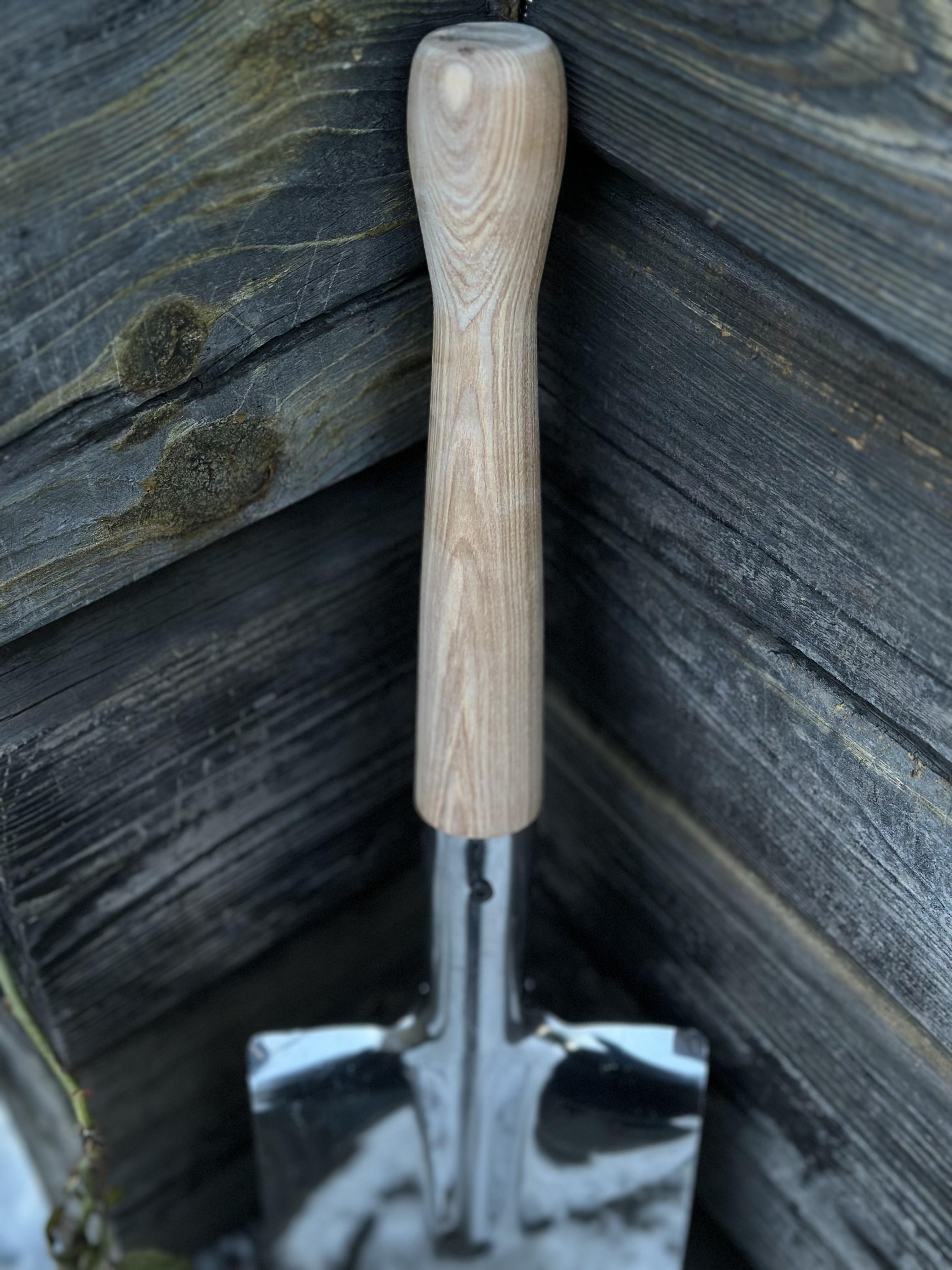 Лопата саперная Reckless цельная из нержавеющей стали 2 мм 52х19х15 см (лтмн19) - фото 5 Лопата саперная Reckless цельная из нержавеющей стали 2 мм 52х19х15 см (лтмн19) - фото 5