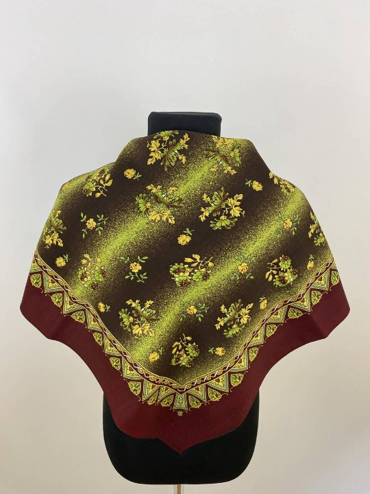 Платок шерстяной Пионы 80x80 см Зеленый (29439532)