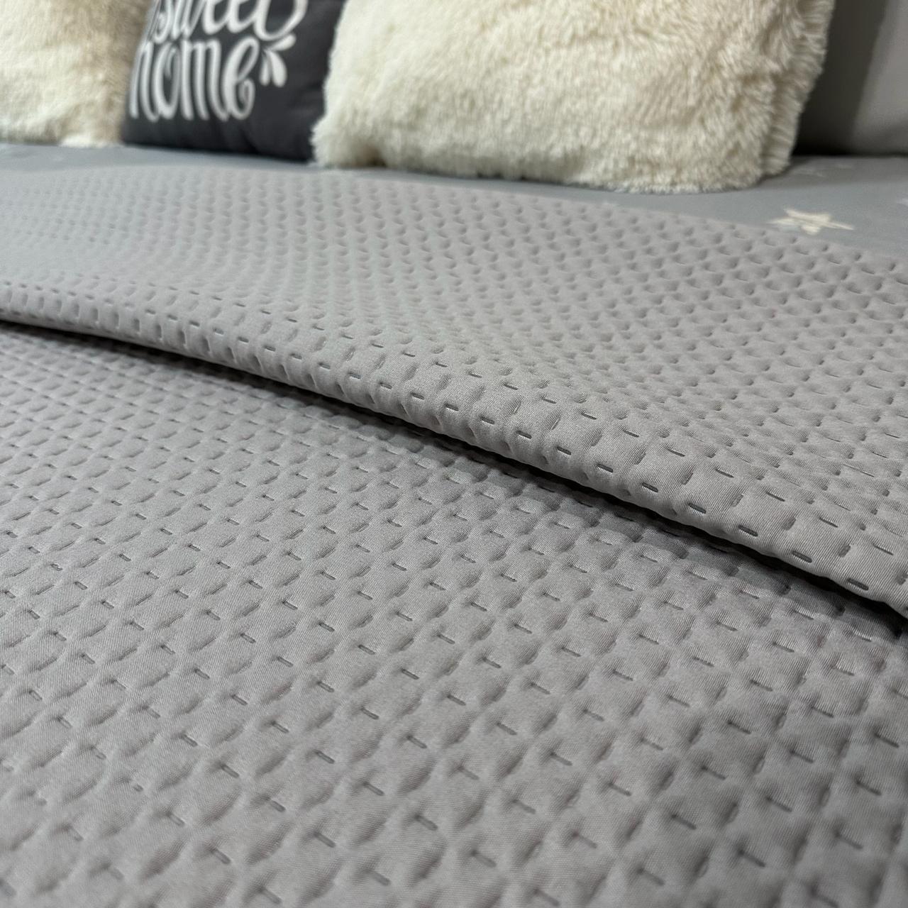 Покривало на ліжко євро 200x230 см Сірий (28796093) - фото 9 Покривало на ліжко євро 200x230 см Сірий (28796093) - фото 9