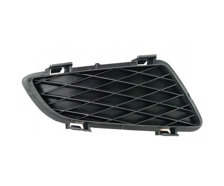 Решетка бампера AVTM Mazda 6 02-06 правая (4403 994)