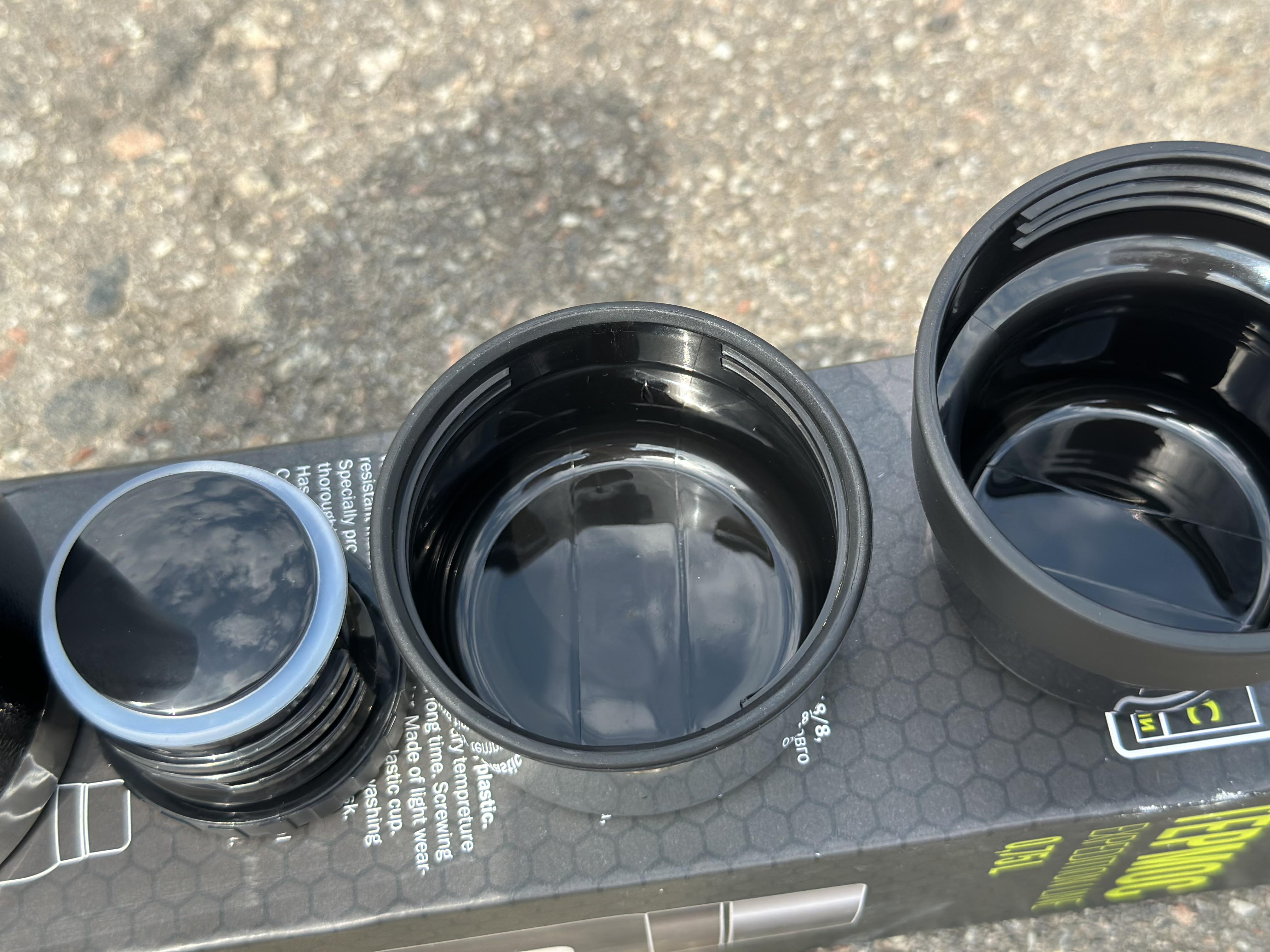 Термос для напитков Tramp expeditio с нержавейки держит 24 ч. 0,75 л (UTRC-031-black) - фото 7 Термос для напитков Tramp expeditio с нержавейки держит 24 ч. 0,75 л (UTRC-031-black) - фото 7