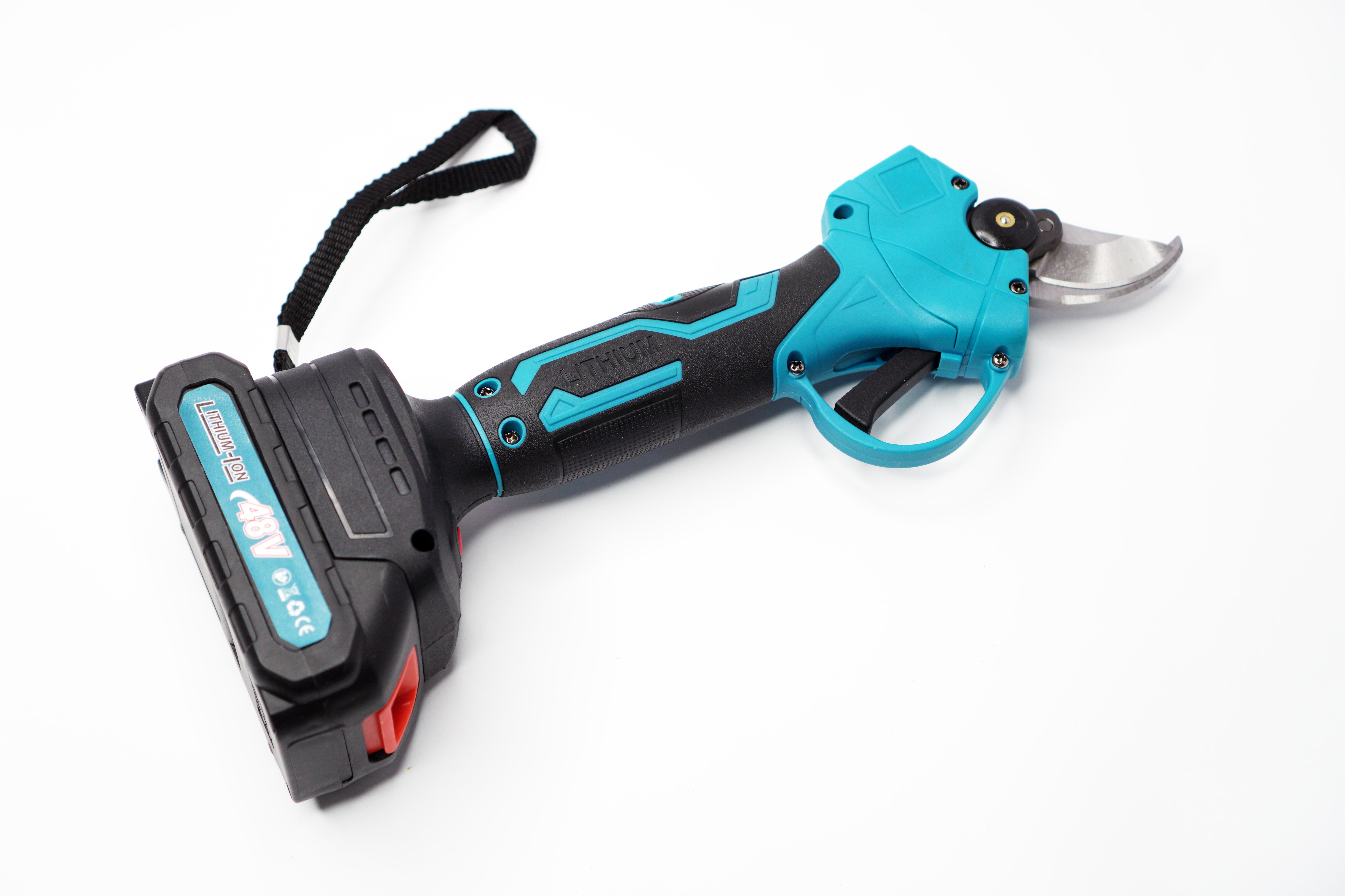 Секатор садовий акумуляторний для обрізки дерев кущів гілок 2 акумулятори в кейсі - фото 8 Секатор садовий акумуляторний для обрізки дерев кущів гілок 2 акумулятори в кейсі - фото 8