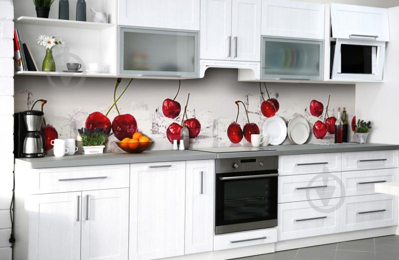 Скинали на кухню Zatarga «Вишни на кубиках льда» 600х2500 мм виниловая 3Д наклейка кухонный фартук