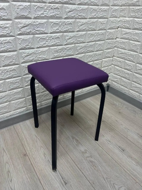 Табурет кухонний Tutty 30х30х45 см Фіолетовий/Чорний (28374509)