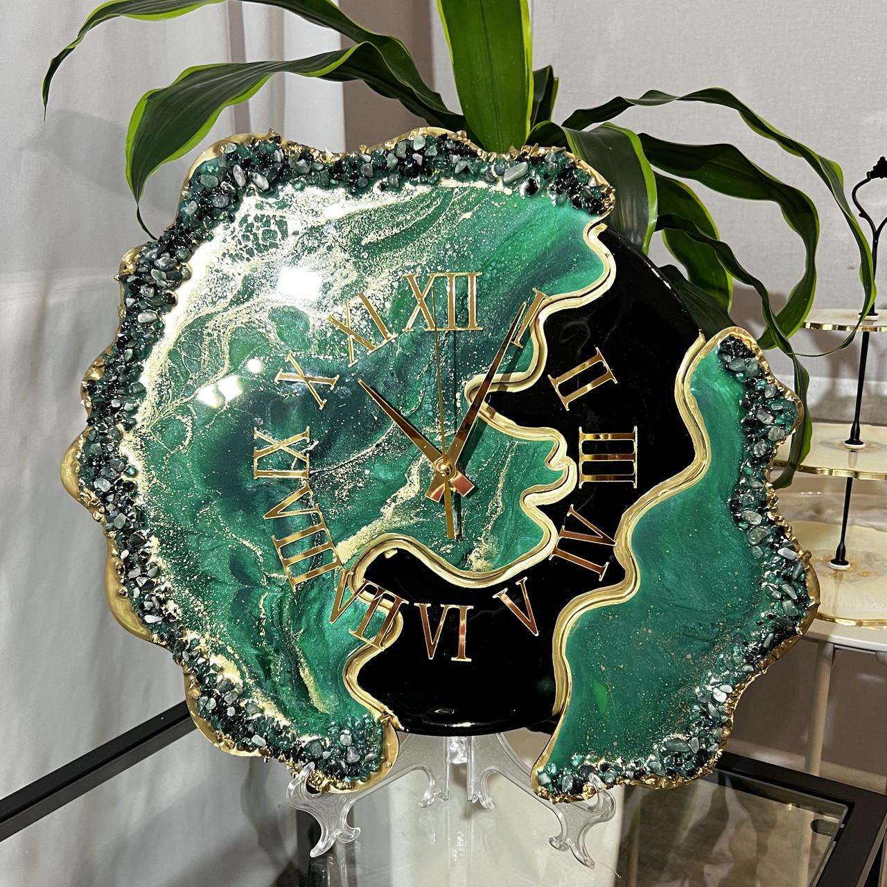 Часы объемные настенные из эпоксидной смолы Лепестки 50 см