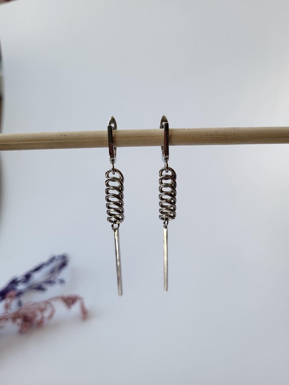 Серьги с подвеской Спиральки без камней серебро 925 пробы 3,60 г (5840р) Серьги с подвеской Спиральки без камней серебро 925 пробы 3,60 г (5840р)
