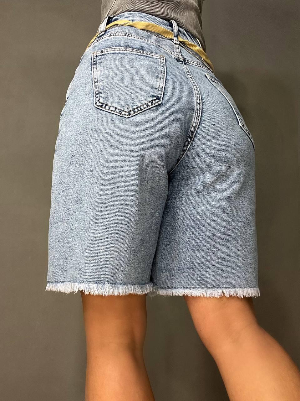 Шорты женские джинсовые Dicesil 6008 бермуды бахрома пояс цепь средняя длина до колен стрейч р. 31 Голубой (3944) - фото 4 Шорты женские джинсовые Dicesil 6008 бермуды бахрома пояс цепь средняя длина до колен стрейч р. 31 Голубой (3944) - фото 4