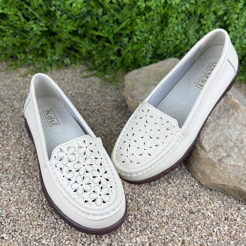 Мокасини жіночі перфорована шкіра Е-007086-6 p. 39 25 см Молочний - фото 1 Мокасини жіночі перфорована шкіра Е-007086-6 p. 39 25 см Молочний - фото 1