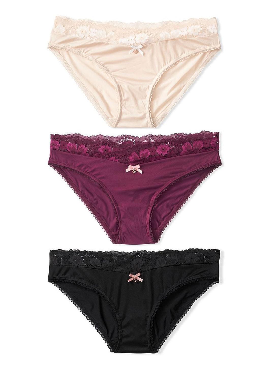 Набор женских трусов Victoria's Secret 7040000811952QAJM2 M 3 шт. Разноцветный (49190966) Набор женских трусов Victoria's Secret 7040000811952QAJM2 M 3 шт. Разноцветный (49190966)