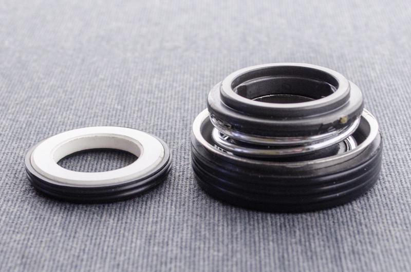 Сальник помпы для грязной воды с пружиной для мотопомп WP-50,80 (3298)