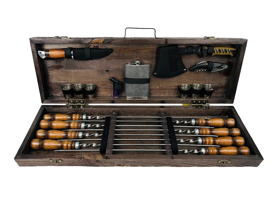 Набор шампуров подарочный Охотник в деревянном кейсе на 19 предметов (106-10-KS-7610)