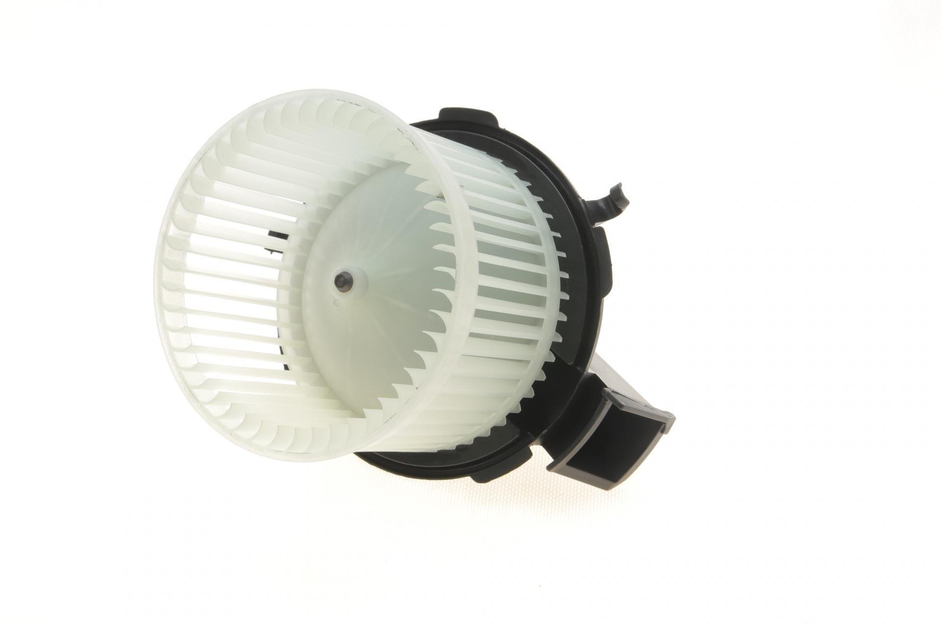 Моторчик печи NRF Fiat 500/Panda 04-34028