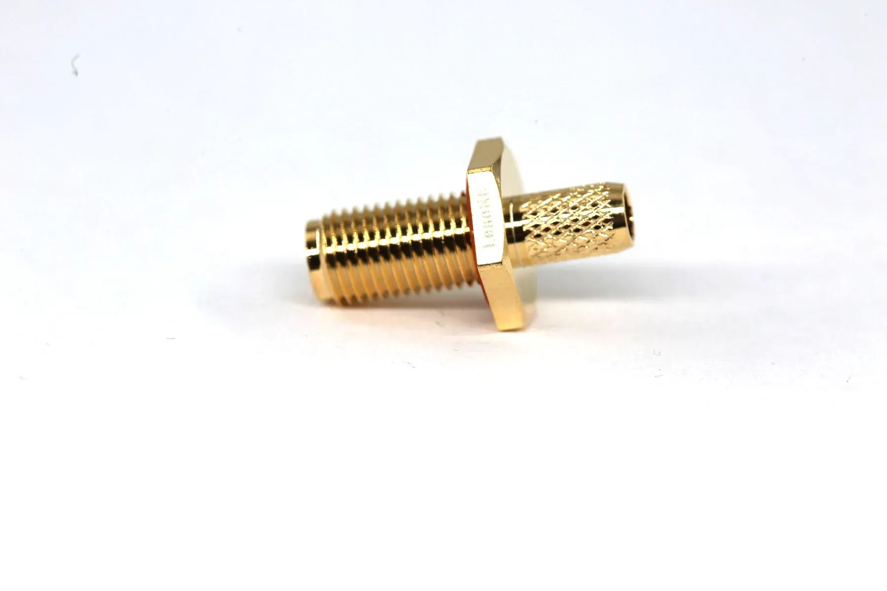 Конектор SMA Female мама прямий з гайкою Bulkhead під обтиск для кабелю RG58/RG223/LMR195 Жовтий (3.01.393)