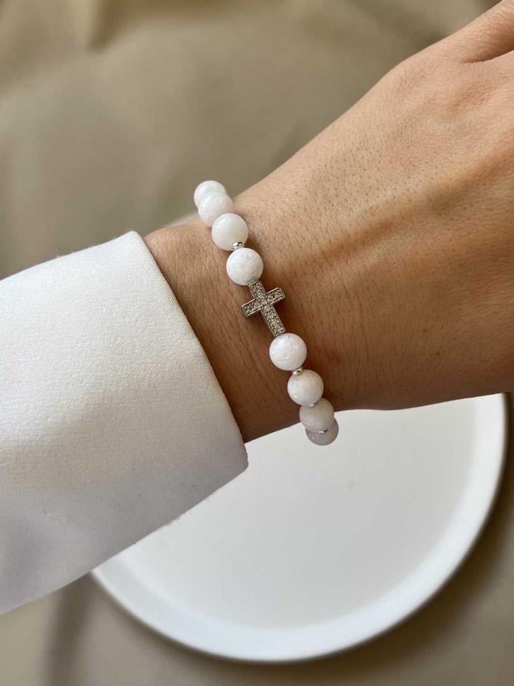 Браслет из белого нефрита с крестиком (5033) Браслет из белого нефрита с крестиком (5033)