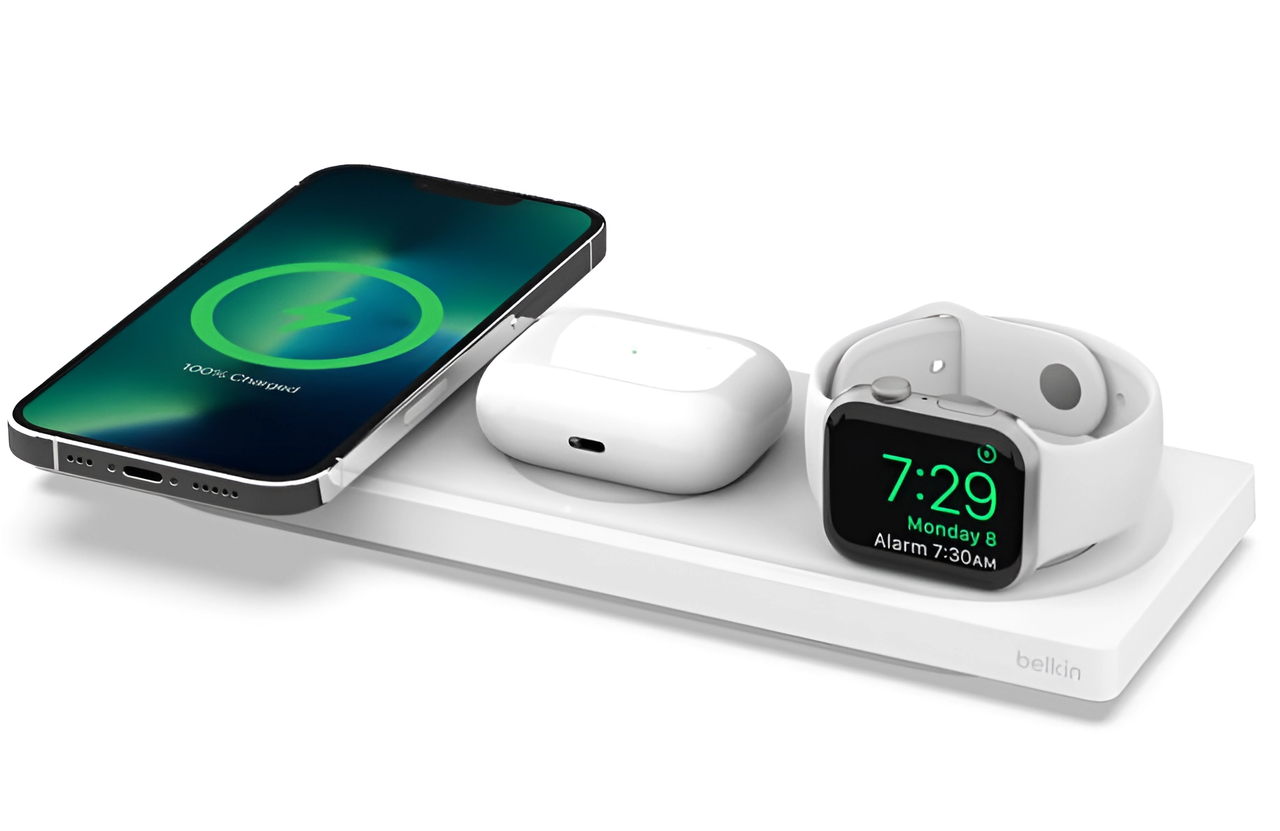 Зарядний пристрій бездротовий Belkin Boost Charge Pro 3-in-1 Wireless Charging Pad MagSafe White (HPU72, WIZ016vfWh) - фото 2