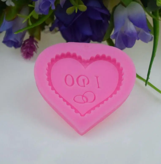 Молд силиконовый Сердце 65x60 мм Розовый (40601) Молд силиконовый Сердце 65x60 мм Розовый (40601)