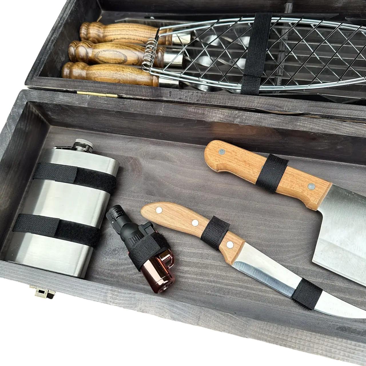 Подарунковий набір шампурів Mzavod Майстер BBQ із нержавіючої сталі в дерев’яному кейсі 720x120x210 мм (136-17-1190210000866) - фото 5 Подарунковий набір шампурів Mzavod Майстер BBQ із нержавіючої сталі в дерев’яному кейсі 720x120x210 мм (136-17-1190210000866) - фото 5