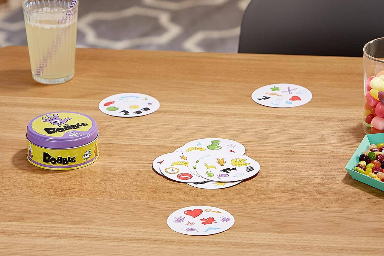 Настольная игра Dobble (000032) - фото 8 Настольная игра Dobble (000032) - фото 8