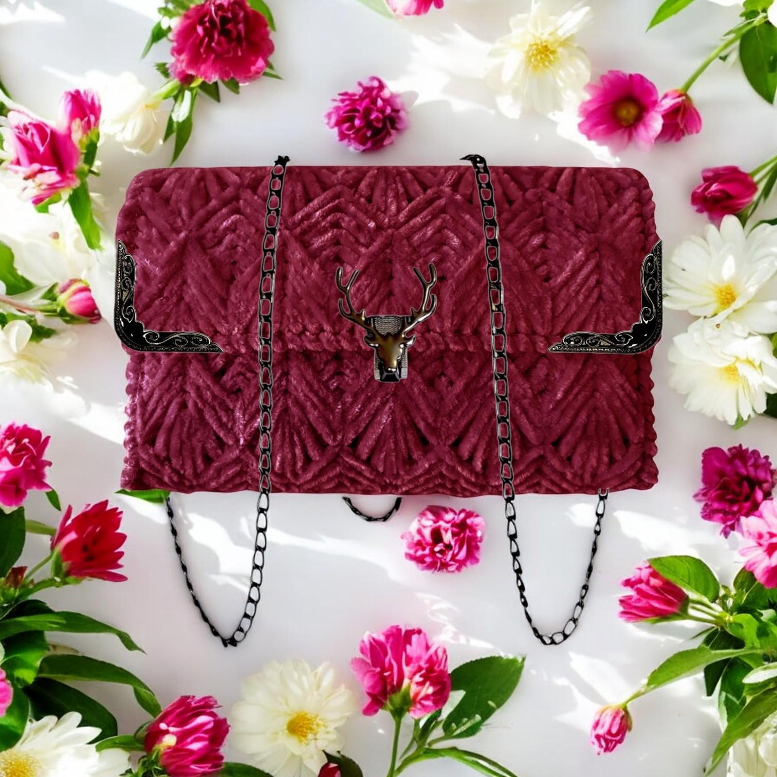 Набор для создания сумки из пластиковой канвы Черный олень №2 Бордовый (8093-19) - фото 5 Набор для создания сумки из пластиковой канвы Черный олень №2 Бордовый (8093-19) - фото 5