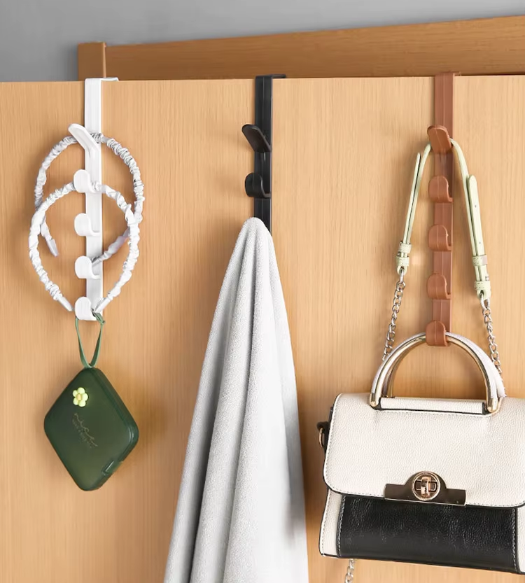 Вішалка на двері 5 гачків із пластику 1 шт. Білий (27086350) - фото 4 Вішалка на двері 5 гачків із пластику 1 шт. Білий (27086350) - фото 4