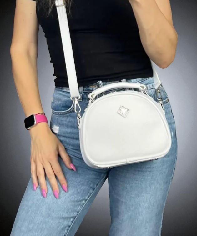 Сумка женская кросс-боди из экокожи 22х17х9 см Белый (2682007786) - фото 8 Сумка женская кросс-боди из экокожи 22х17х9 см Белый (2682007786) - фото 8