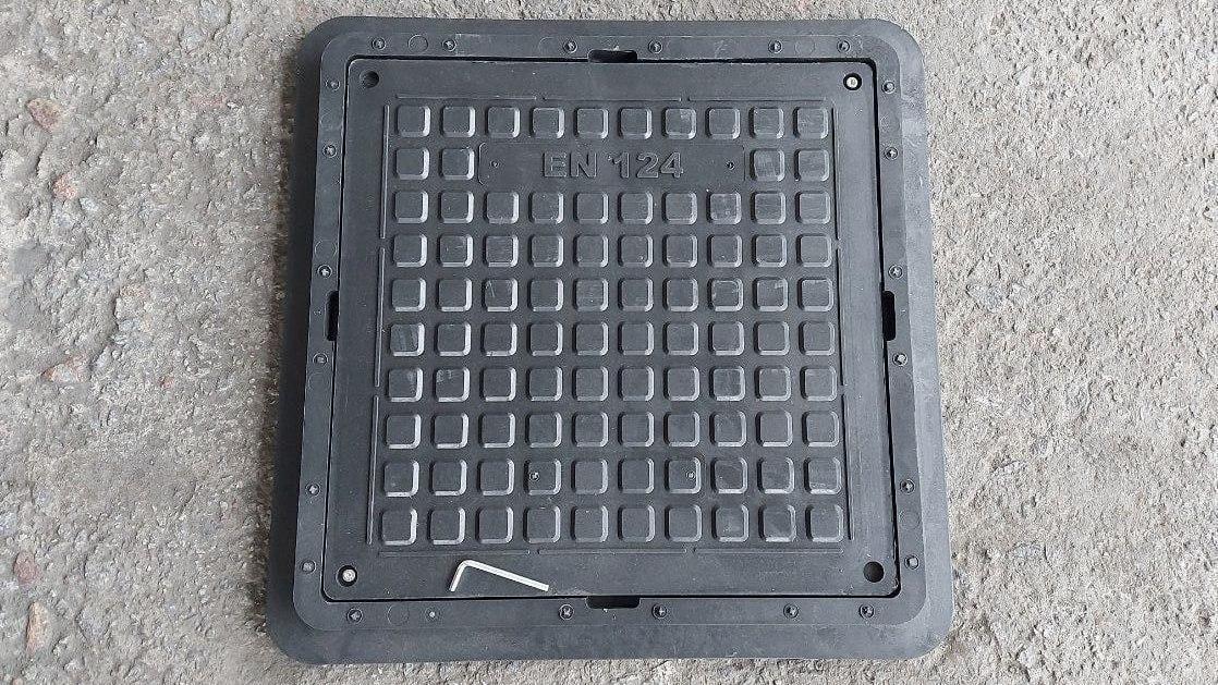 Люк канализационный Войс с замком 740х740 мм Черный (voys49) - фото 2 Люк канализационный Войс с замком 740х740 мм Черный (voys49) - фото 2