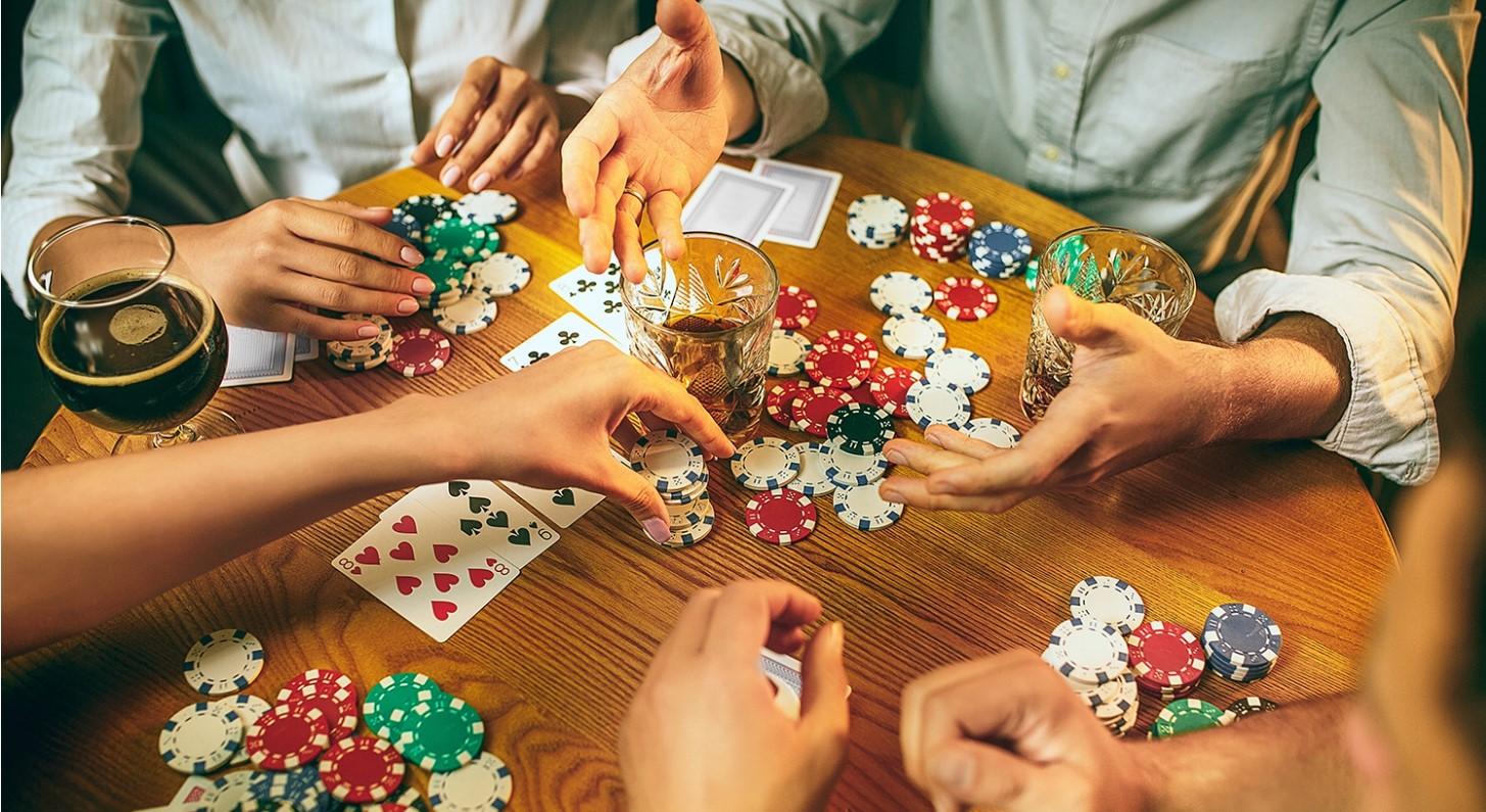 Набор для покера Polska с игровым полем блэкджек с 500 фишек в чемодане - фото 15 Набор для покера Polska с игровым полем блэкджек с 500 фишек в чемодане - фото 15