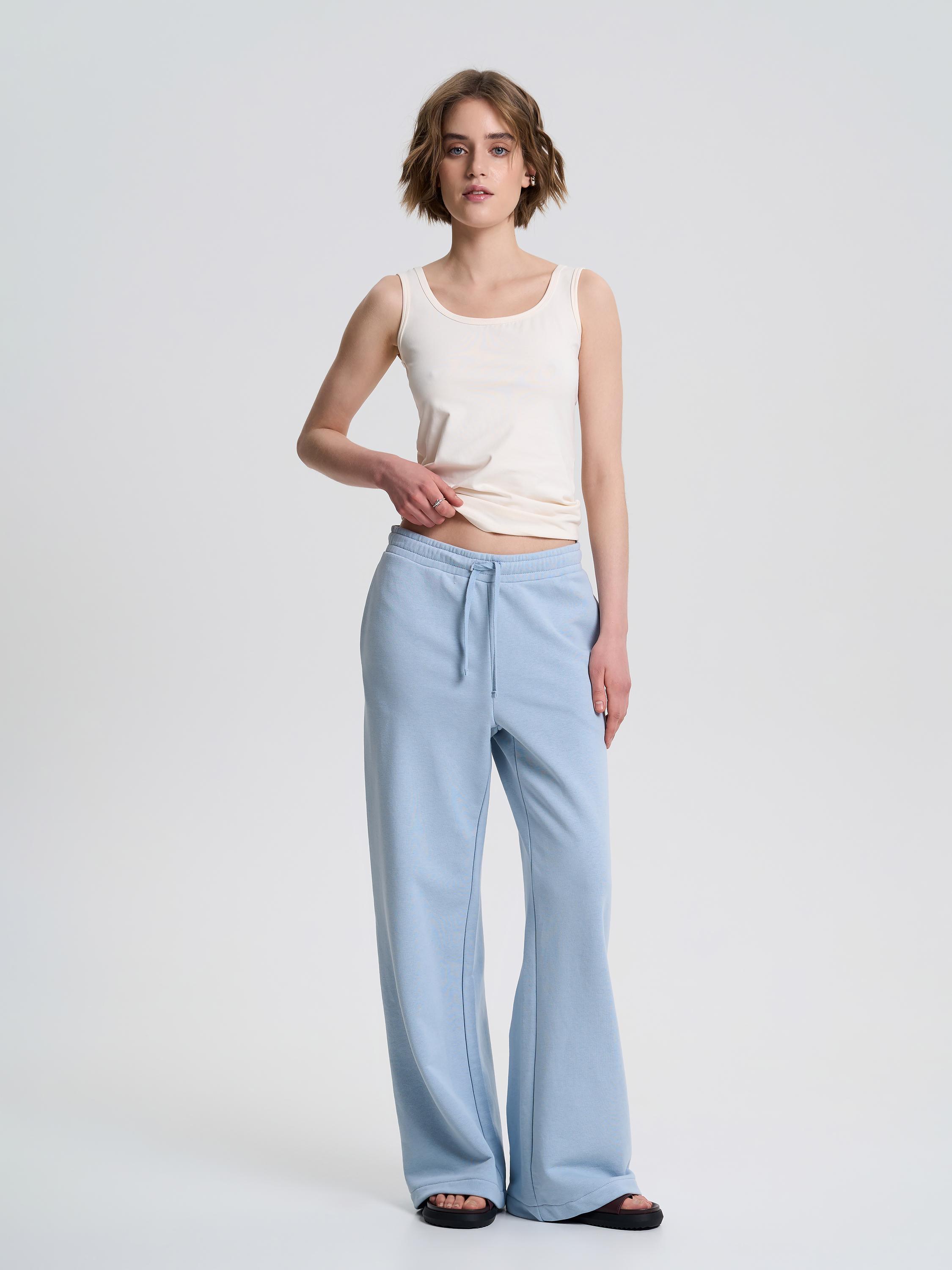 Майка женская на широких бретелях ROZA 200126 L Светло-бежевый (4824005715075) - фото 2 Майка женская на широких бретелях ROZA 200126 L Светло-бежевый (4824005715075) - фото 2