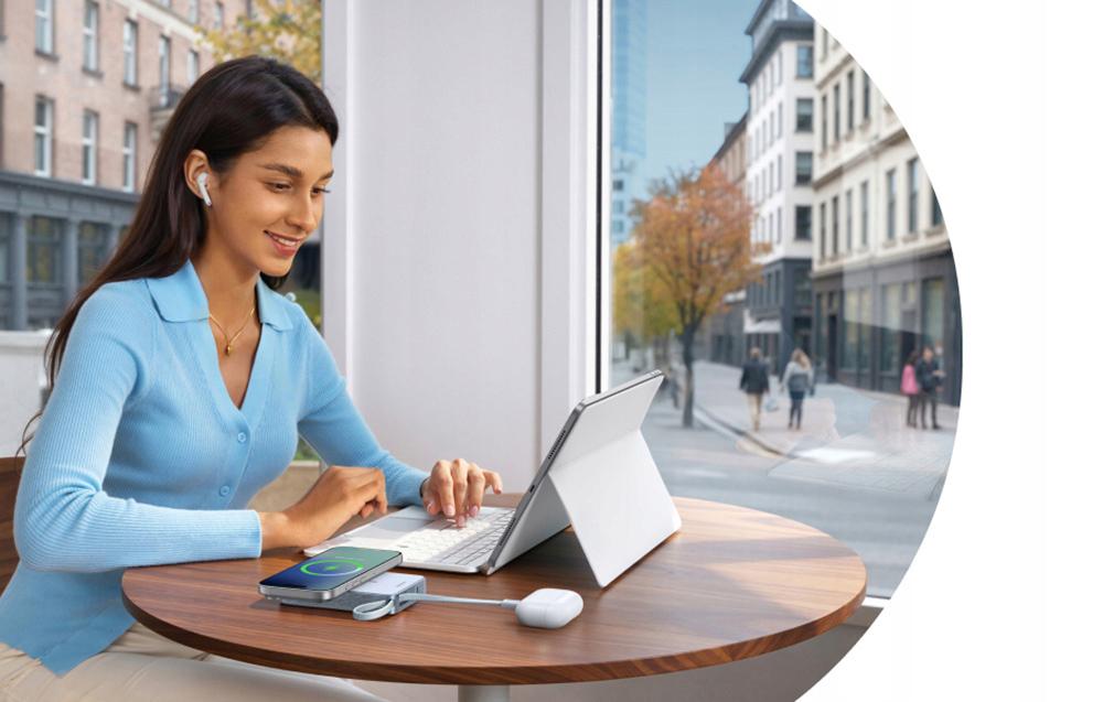 Повербанк магнитный UGREEN PB773 MagFlow 10000 мАч для MagSafe с беспроводной зарядкой и Qi2 25 Вт для iPhone 17 Pro Max/16/15/14 Silver (65958) - фото 7 Повербанк магнитный UGREEN PB773 MagFlow 10000 мАч для MagSafe с беспроводной зарядкой и Qi2 25 Вт для iPhone 17 Pro Max/16/15/14 Silver (65958) - фото 7