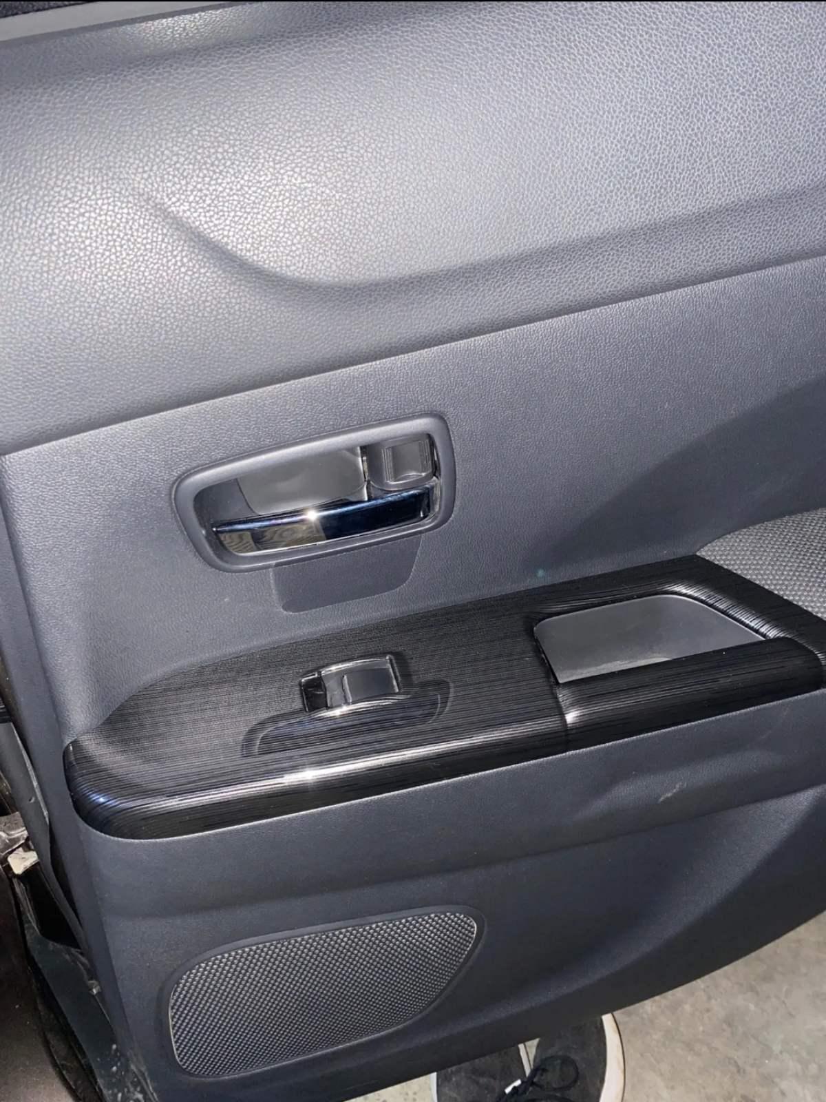 Накладки на підлокотники/карти дверей Mitsubishi ASX/Outlander Sport 4 шт. (28106260) - фото 13 Накладки на підлокотники/карти дверей Mitsubishi ASX/Outlander Sport 4 шт. (28106260) - фото 13