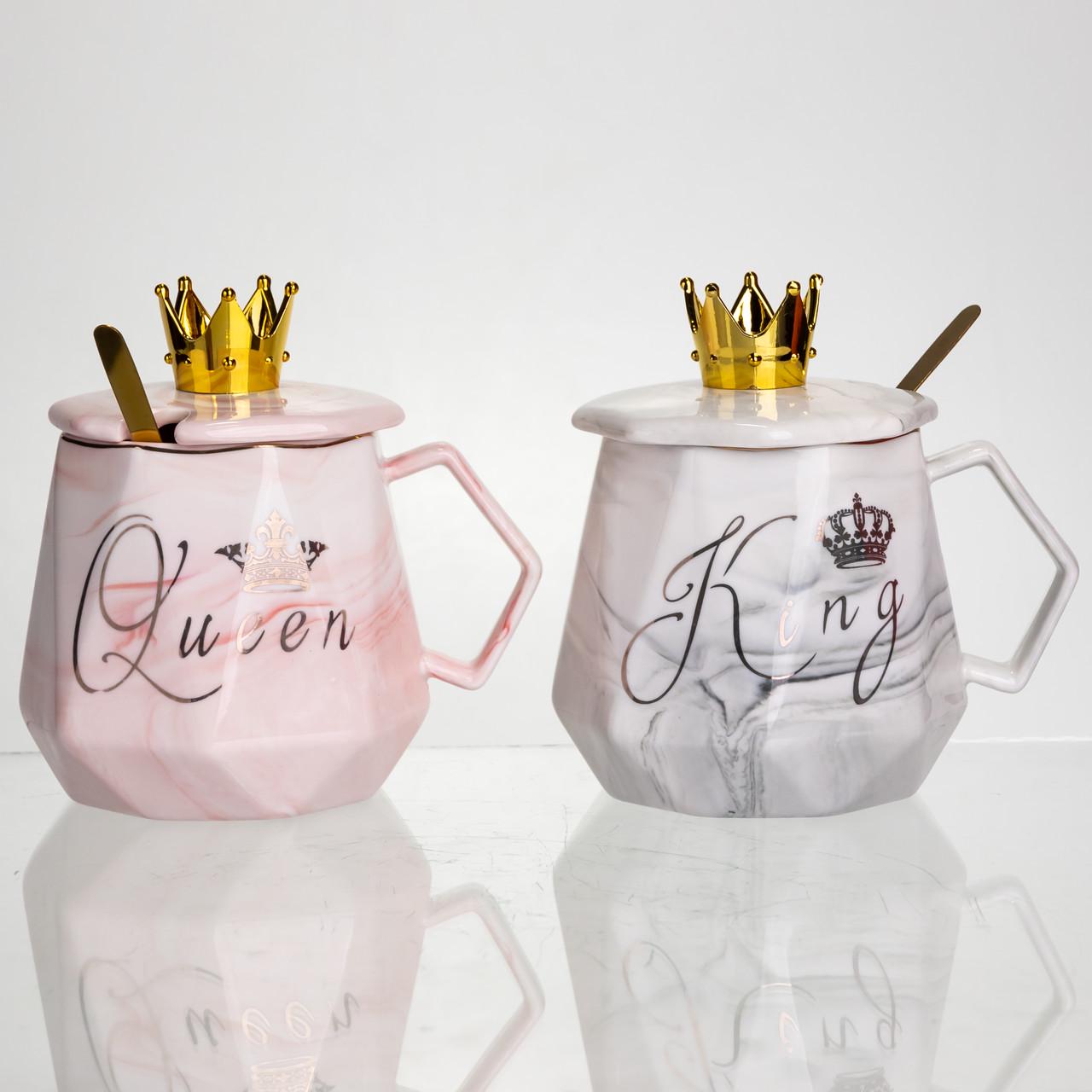 Набор парных фарфоровых чашек Light House Queen&King LG-30150-A PK/BL с ложкой и крышкой 400 мл Розовый/Серый