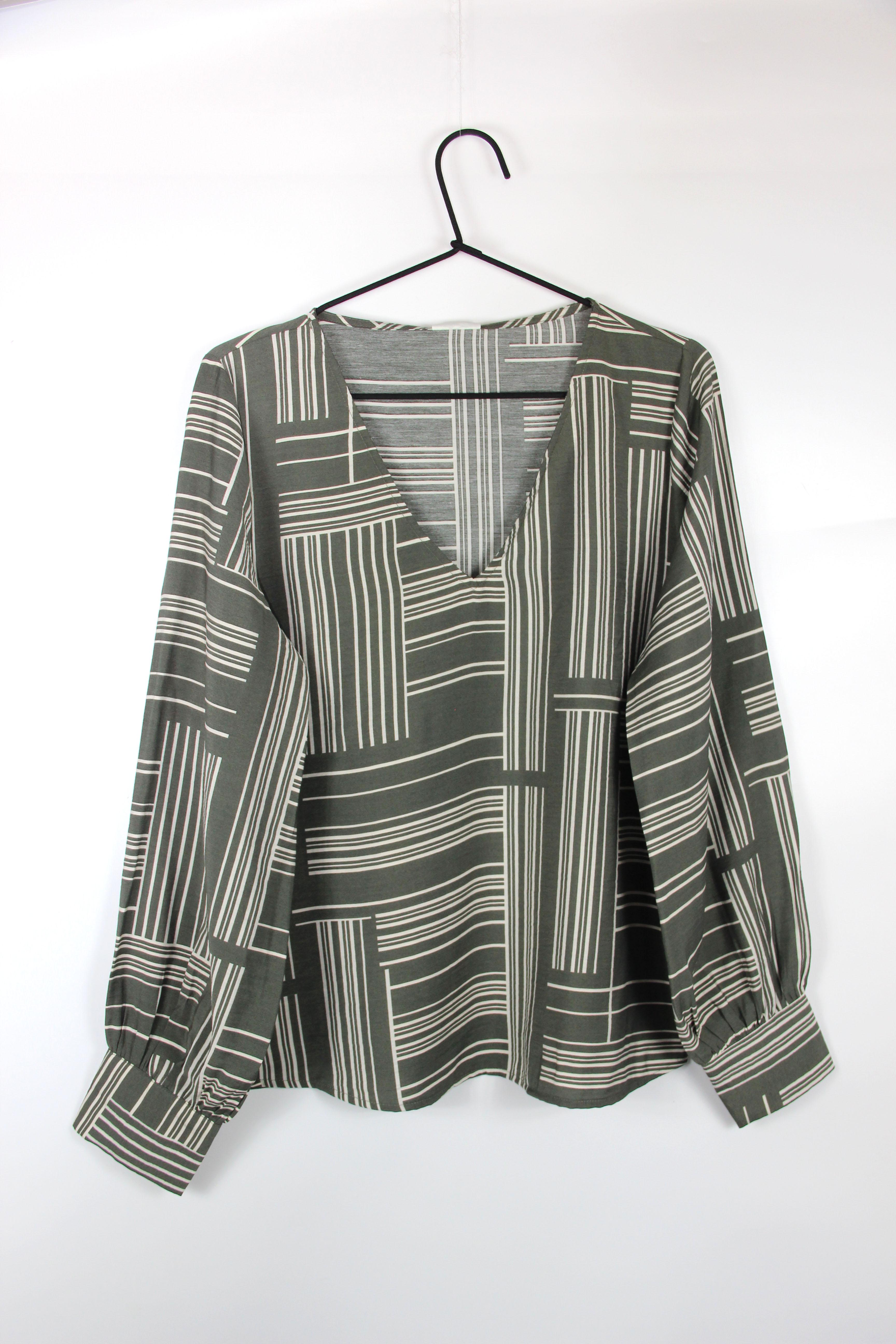 Топ ONLY 15338781 M Хаки