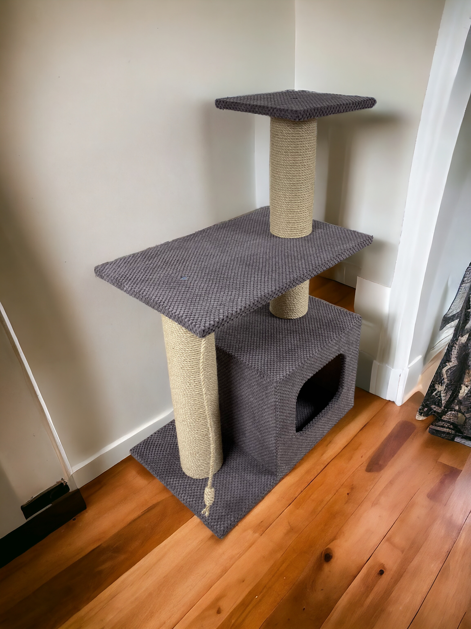 Игровой комплекс когтеточка с домиком и лежанкой 85x55x35 см Серый (21707001) - фото 4